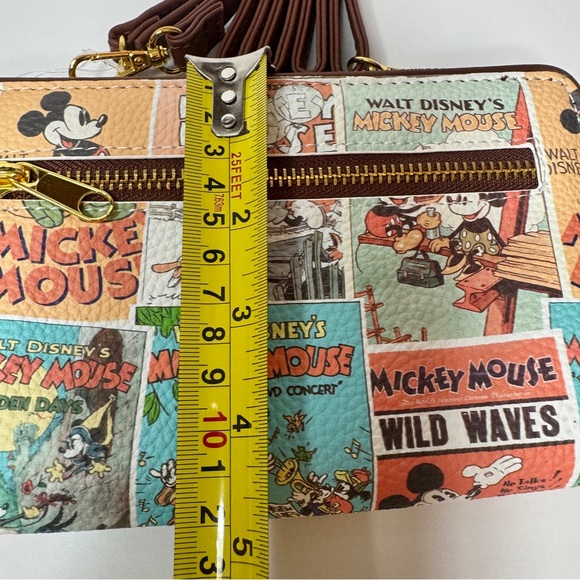 NWT. Disney Parks Mickey Mouse Comic Strip Wallet Wristlet Crossbody bag - Picture 11 of 16